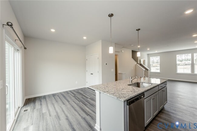 Building Photo - 8757 Whitman Dr