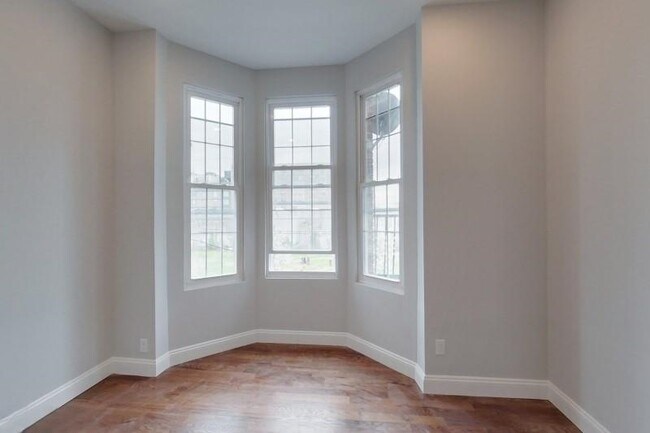 Building Photo - 130 45th St