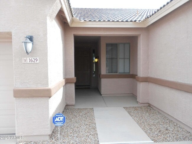 Building Photo - 1629 E Prickly Pear Pl