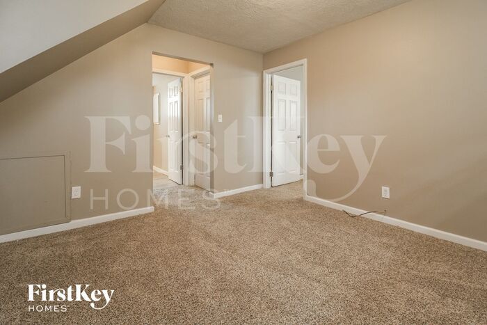 Building Photo - 17 Glenwood Ln