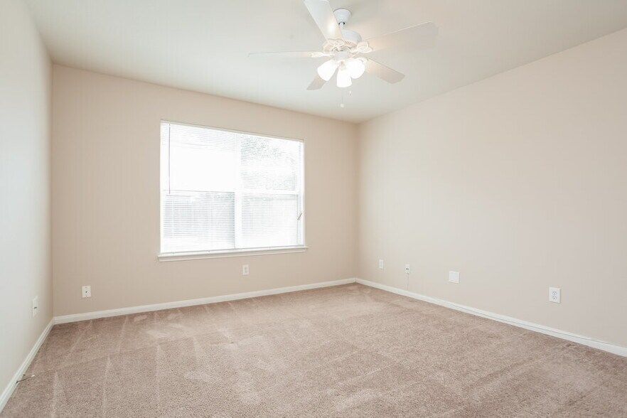 Building Photo - 6823 Dawn Bloom Ln