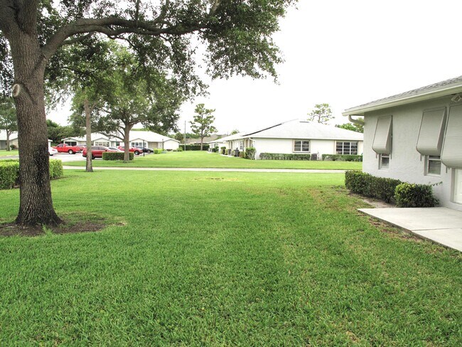 Building Photo - 14500 Canalview Dr