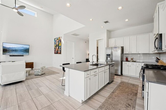 Building Photo - 7113 Garnet Mill Ln