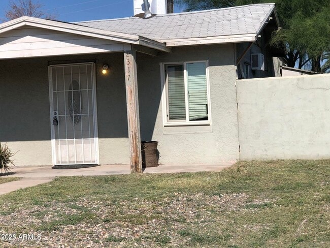 Building Photo - 2317 N Mitchell St