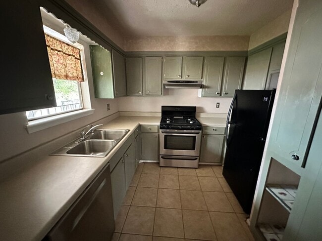 Building Photo - 1 bed/1 bath condo in OKC