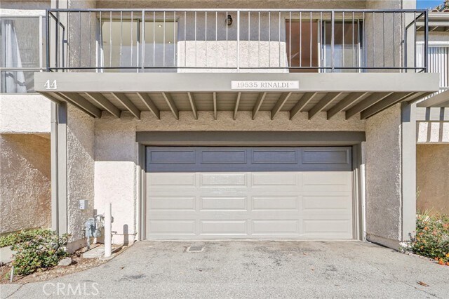 Building Photo - 19535 Rinaldi St
