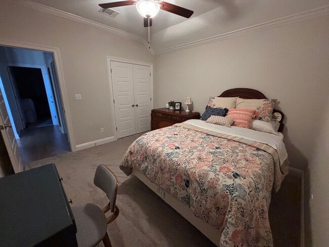 Building Photo - 224 Cullom Dr