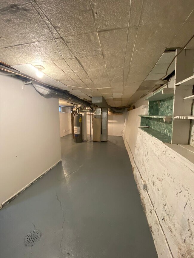 Building Photo - 740 Y St