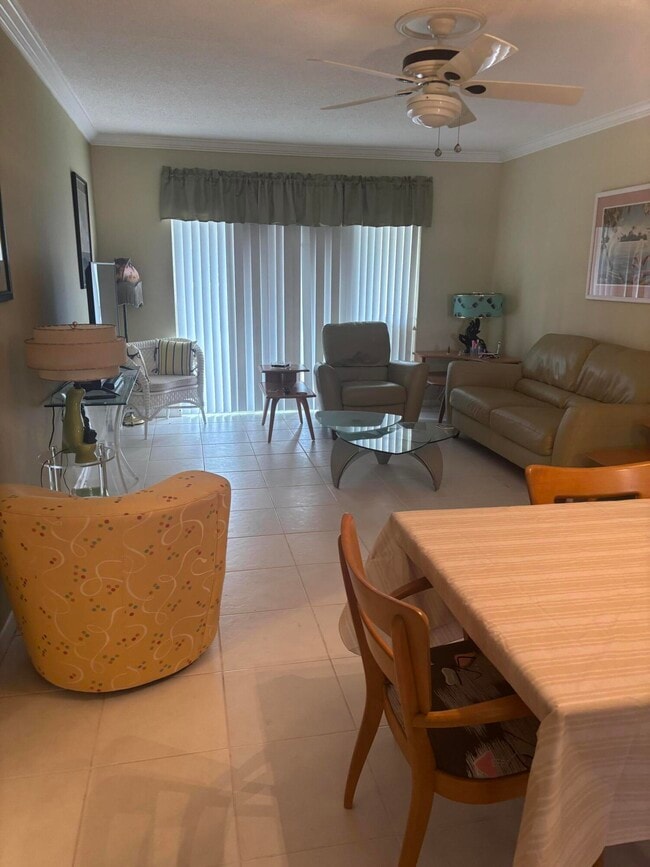 Building Photo - 8608 Bella Vista Dr