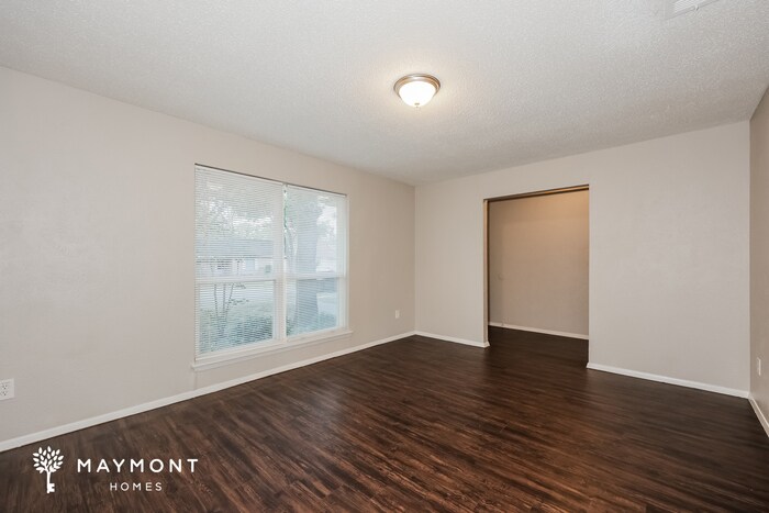 Building Photo - 10424 Muskogee Dr