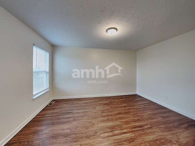 Building Photo - 9302 Hardwicke Ln