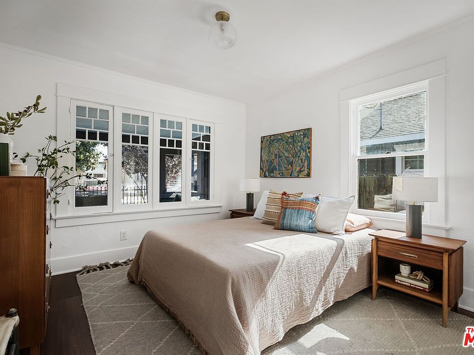 Building Photo - 3907 Walton Ave