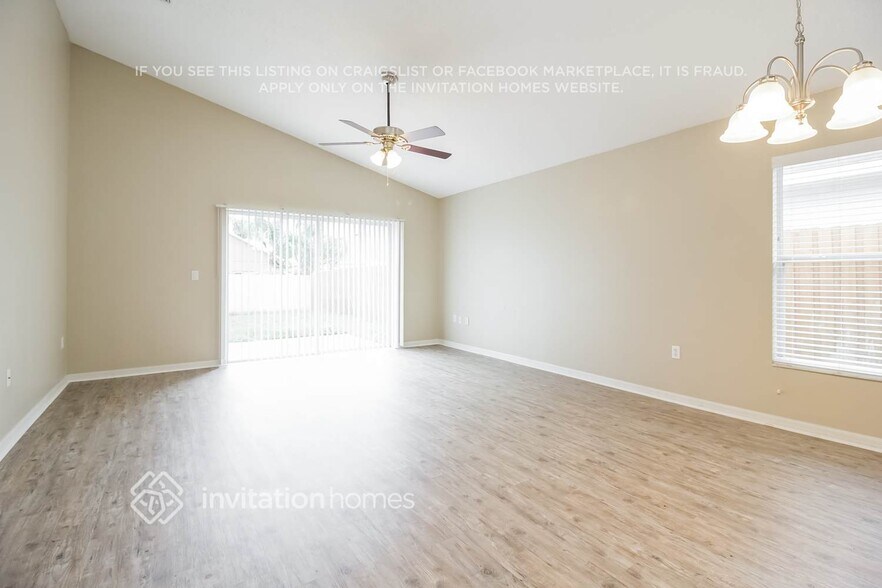 Building Photo - 127 Rose Hill Trail