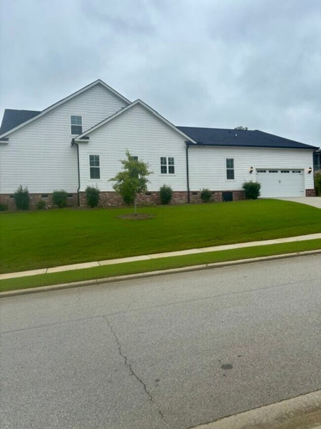 Building Photo - 4304 Sabal Dr