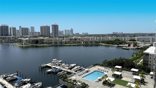 Building Photo - 18061 Biscayne Blvd