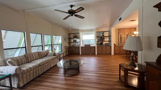 Building Photo - Large 2 Bedroom/2 Bath PALM HARBOR Manufactured Home in Cambridge 55+ Community In Hobe Sound Flo...