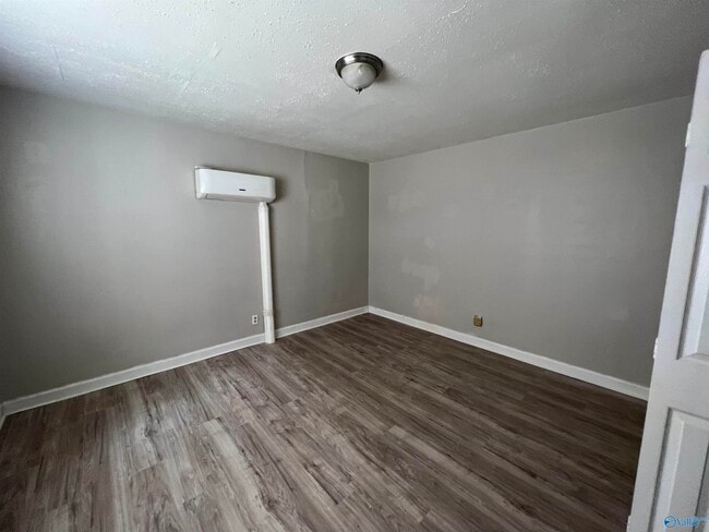 Building Photo - 2506 Kildare St NW