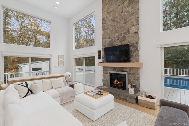 Building Photo - 17 Lyme Ln