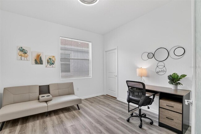 Building Photo - 4027 Westwood Flds Lp
