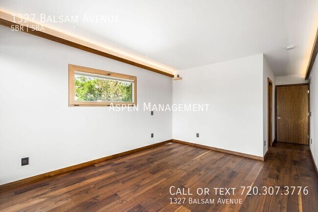 Building Photo - 1327 Balsam Ave