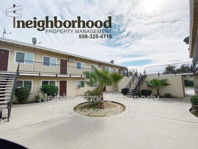 Building Photo - 1318 E San Ramon Ave