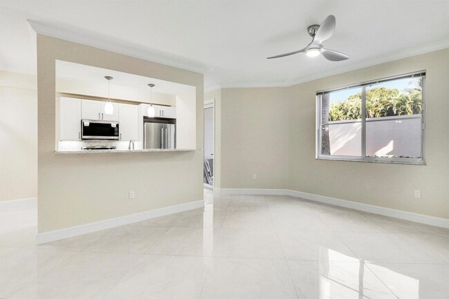 Building Photo - 11010 Legacy Dr