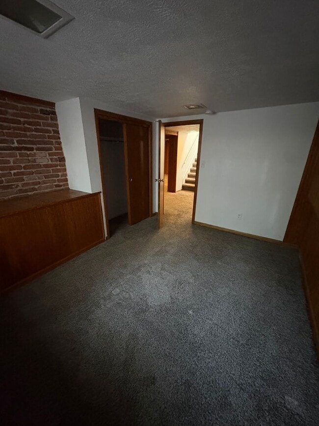 Building Photo - Charming 3BR Home Just Blocks from Washington Park with Garage & Storage