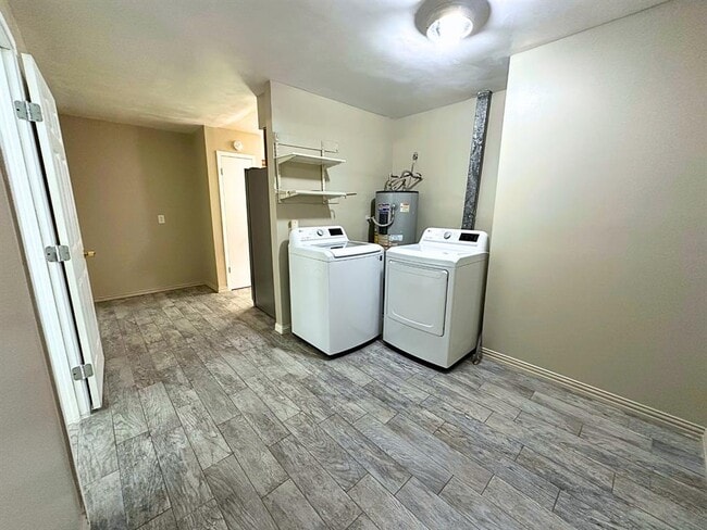 Building Photo - 17802 Autumn Trails Ln