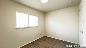 Building Photo - 939 Hayloft Ln