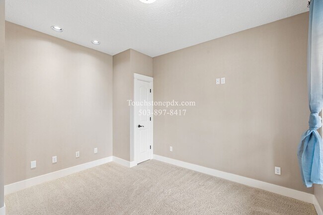 Building Photo - 37162 Coralburst St