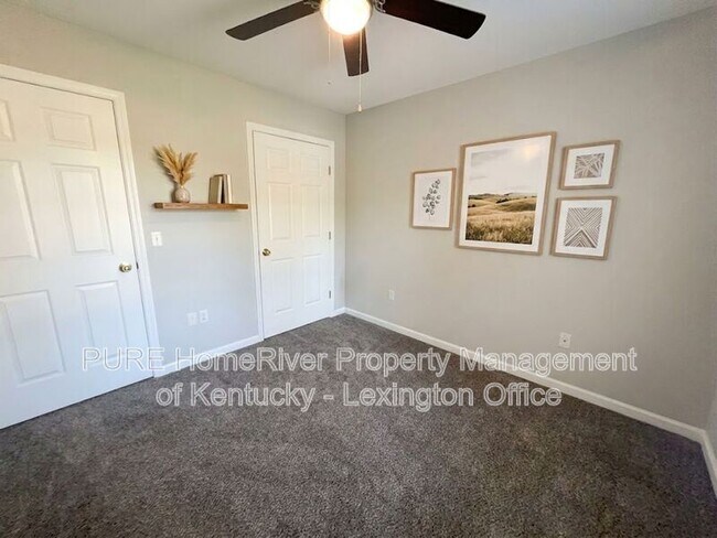 Building Photo - 1053 Merrick Dr