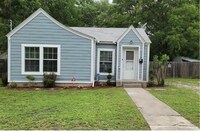 Building Photo - FOR LEASE!!