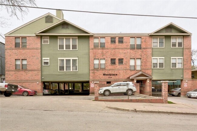 Primary Photo - 2706 Salado St