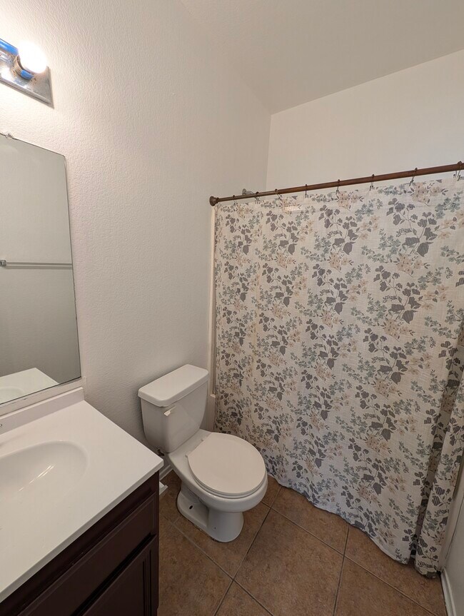Building Photo - 43592 Yukon Ct
