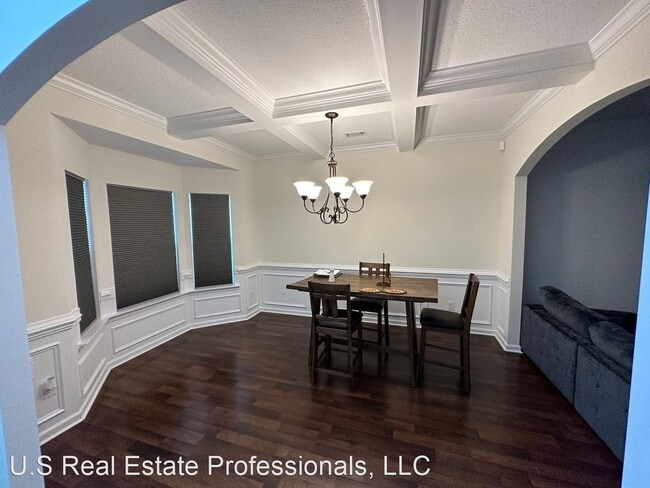 Building Photo - 4 br, 2.5 bath House - 125 WW Winn Ave