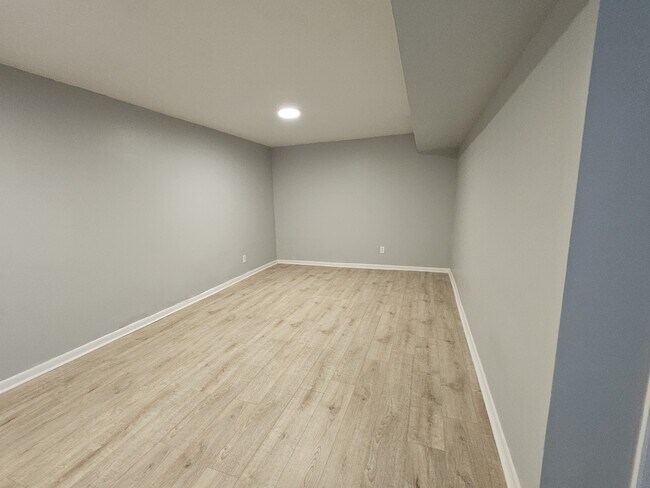 Building Photo - 317 Melvin Jones Dr