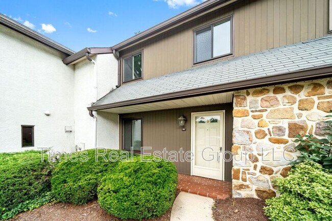 Building Photo - 113 Pinecrest Ln