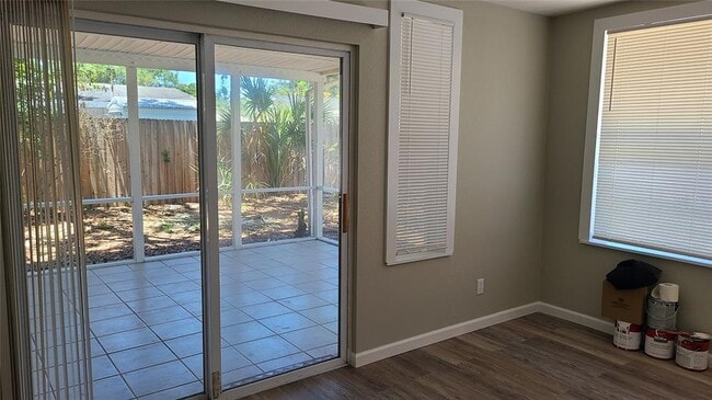 Building Photo - 4611 W Villa Rosa St