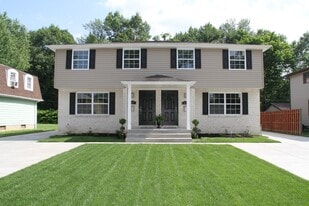 Building Photo - 87 Marine Dr