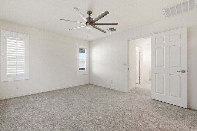 Building Photo - 1647 S 83rd Pl