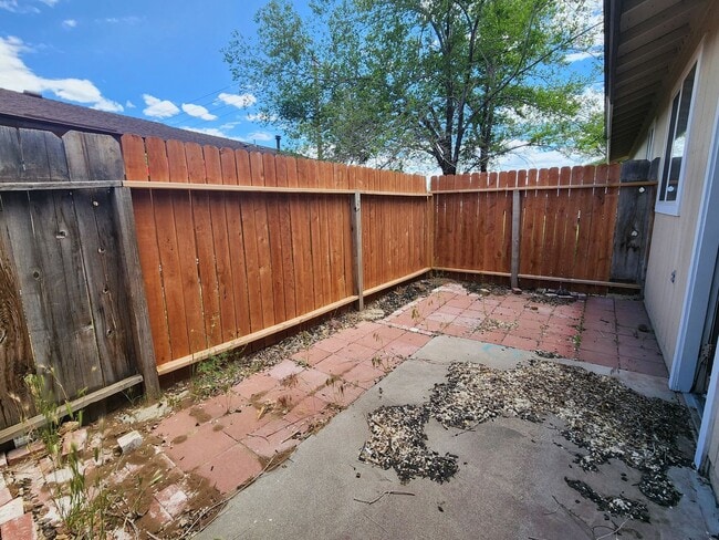 Building Photo - 1319 Langley Dr