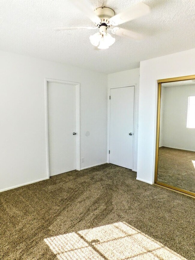 Building Photo - 2 Bedroom with a view