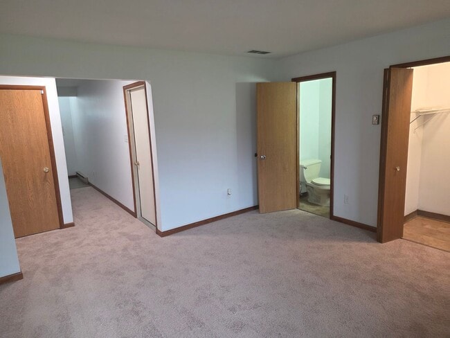 Building Photo - 1118 Bernice Dr