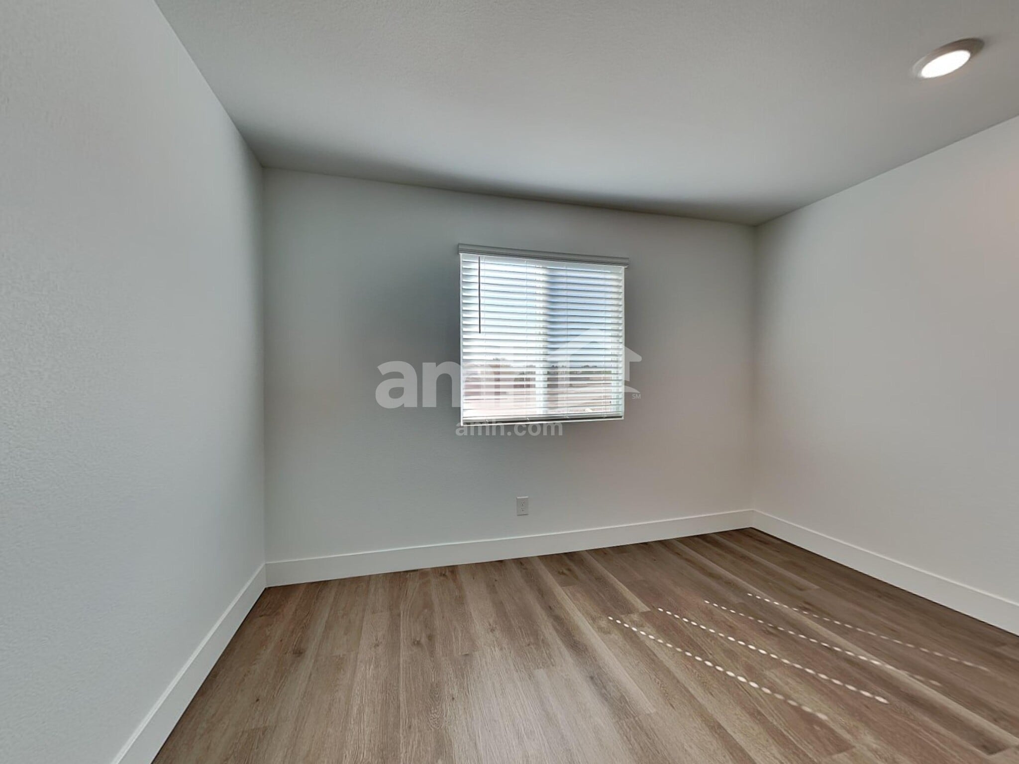 Building Photo - 8373 Buckskin Clf Ave