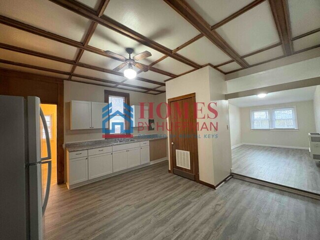 Building Photo - Three Bedroom House | Move In Ready!