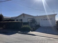 Building Photo - 432 Heathcliff Dr