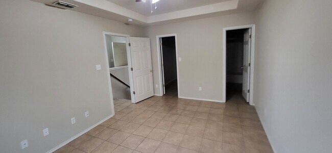 Building Photo - 422 Stone Drive