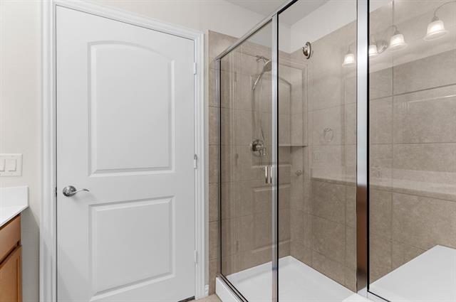 Building Photo - 825 Hidden Eddy Dr