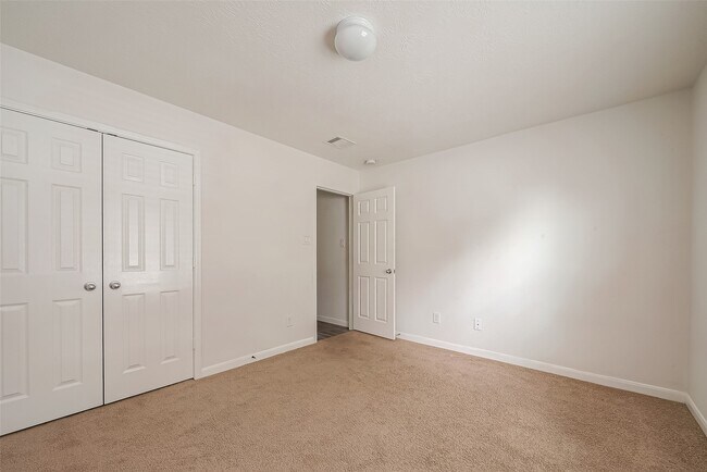 Building Photo - 29511 Legends Branch Ln