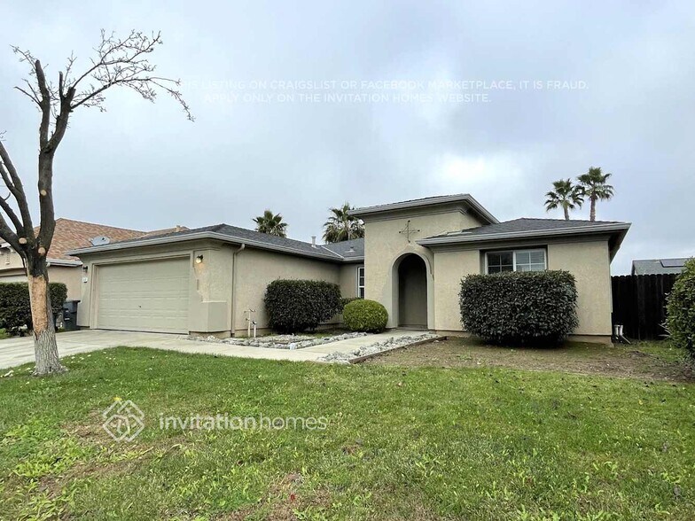 Primary Photo - 3461 Presley Ave